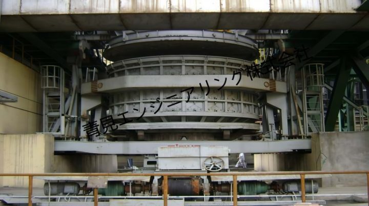 旋回バケット及びバケット台車